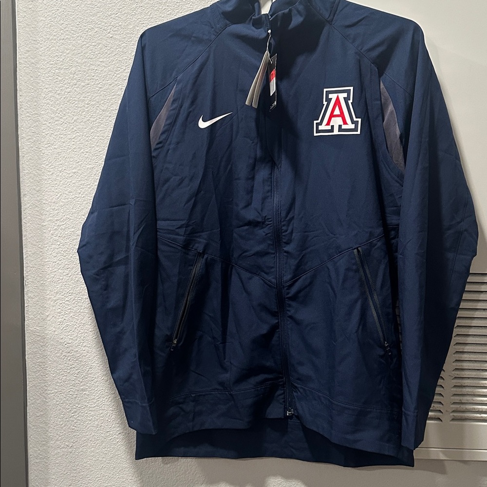 Nike Men's Navy Windbreaker with Logo